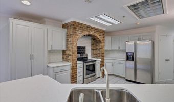 354 Lakeway Dr, Brandon, MS 39047