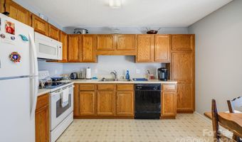 2904 Sagamore Ln, Asheville, NC 28806