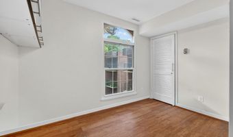 3330 WOODBURN VILLAGE Dr 33, Annandale, VA 22003