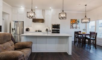 7424 Northwood Dr, Benton, AR 72019