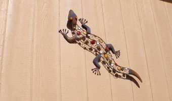 555 State Highway 567, Carson, NM 87517