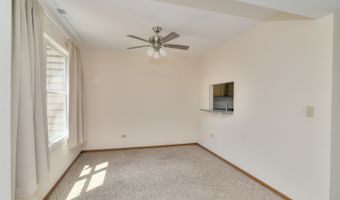9925 Amanda Ln, Algonquin, IL 60102
