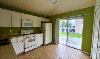 7406 OXFORD GARDEN Cir, Apollo Beach, FL 33572
