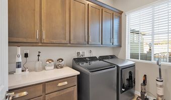 17066 Takipi Rd, Apple Valley, CA 92307