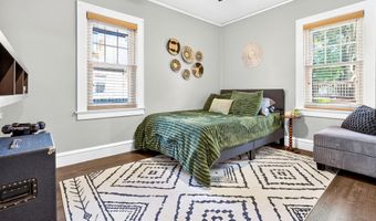 1036 W OKLAHOMA St, Appleton, WI 54914