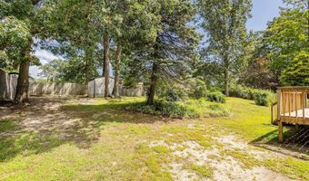 13 Grouse Dr, Bayville, NJ 08721