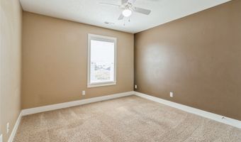 1024 NE 49th Ln, Ankeny, IA 50021