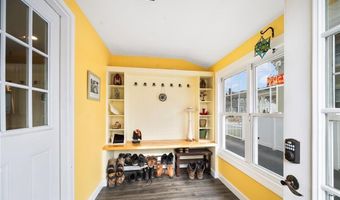 15 Park Ave, Burrillville, RI 02830