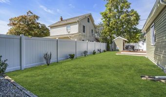 65 Shell St, Beachwood, NJ 08722