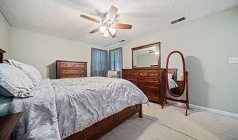 133 Russell Ln, Abington, MA 02351