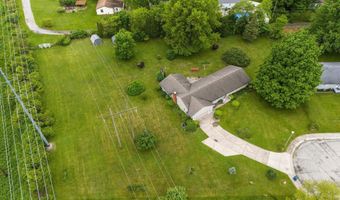 213 S Clark St, Auburn, IN 46706