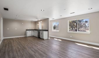 25480 Bachelor Ln, Bend, OR 97701