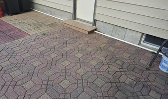 204 NE 21st Ave, Aberdeen, SD 57401