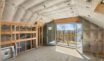 266 Ursa Ridge Rd, Brattleboro, VT 05301