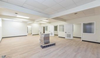 317 N Willis St Suite 3, Abilene, TX 79603