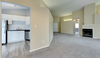 362 Village Pointe Dr, Akron, OH 44313