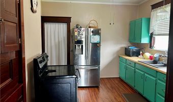 101 Lyons St, Adena, OH 43901