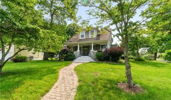 50 Clipper Way, Bristol, RI 02809