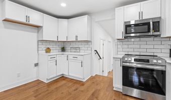 107 CLINTON St, Delaware City, DE 19706