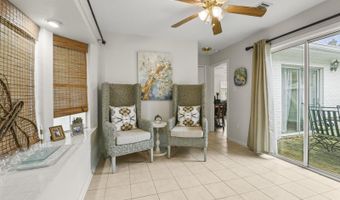 400 Ulman Ave, Bay St. Louis, MS 39520