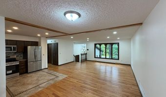 404 Cimarron Rd, Apple Valley, MN 55124