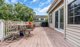 4 Faulkners Pl, Barnegat, NJ 08005