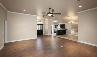 6829 GLENOAK Ln, Amarillo, TX 79109