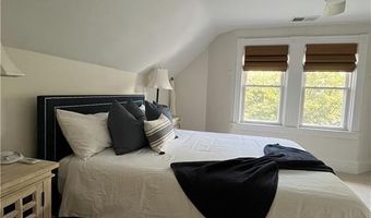 27 Mann Ave, Newport, RI 02840