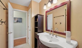 948 Norwood Ave, Anoka, MN 55303