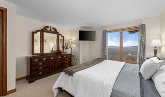 182 Pinnacle Rd 6, Campton, NH 03285