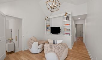 140 Meadowview Rd, Athens, GA 30606