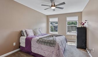 5524 STONECROFT Ln, Allentown, PA 18106