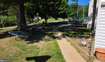 333 SHORT MOUNTAIN Dr, Augusta, WV 26704