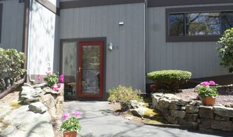 16 Harbour Vlg B, Branford, CT 06405