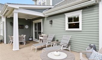 48 TRAVELERS Ct, East Greenwich, RI 02818