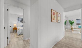 4819 Likini St, Honolulu, HI 96818