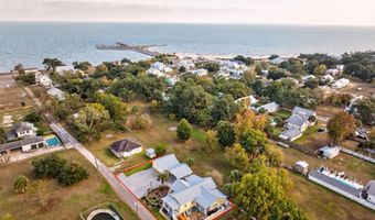 134 Keller St, Bay St. Louis, MS 39520