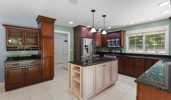2850 Lee Marie Dr, Adrian, MI 49221