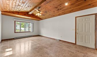 71 Hawthorne Pl, North Providence, RI 02904