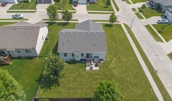 2914 SW Pleasant St, Ankeny, IA 50023