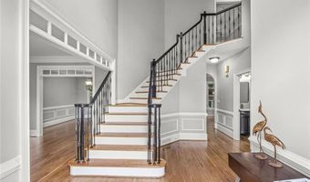 3085 Walnut Creek Dr, Alpharetta, GA 30005