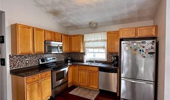 19 Marques St, Cumberland, RI 02864