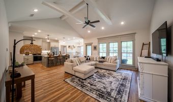 1902 Pebblewood E, Adel, GA 31620