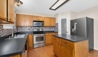 1068 Summerlake Dr, Alexandria, KY 41001