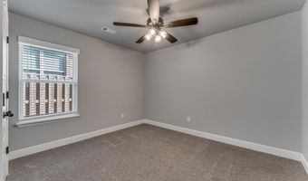 5902 NW Hoover St, Bentonville, AR 72713