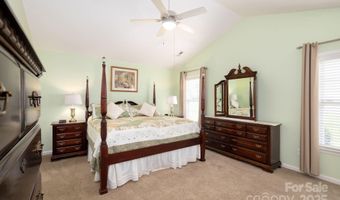 316 Pole Barn Dr, Asheville, NC 28806