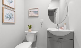 163 Elm St 1, Amesbury, MA 01913