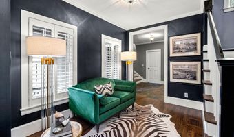 17 Canterbury Ln, Bedford, NH 03110