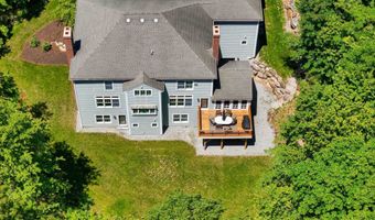 17 Canterbury Ln, Bedford, NH 03110