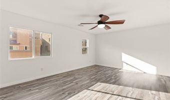 10525 Shiny Skies Dr, Las Vegas, NV 89129
